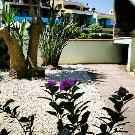 Mediterranean House Piras * Кастельсардо